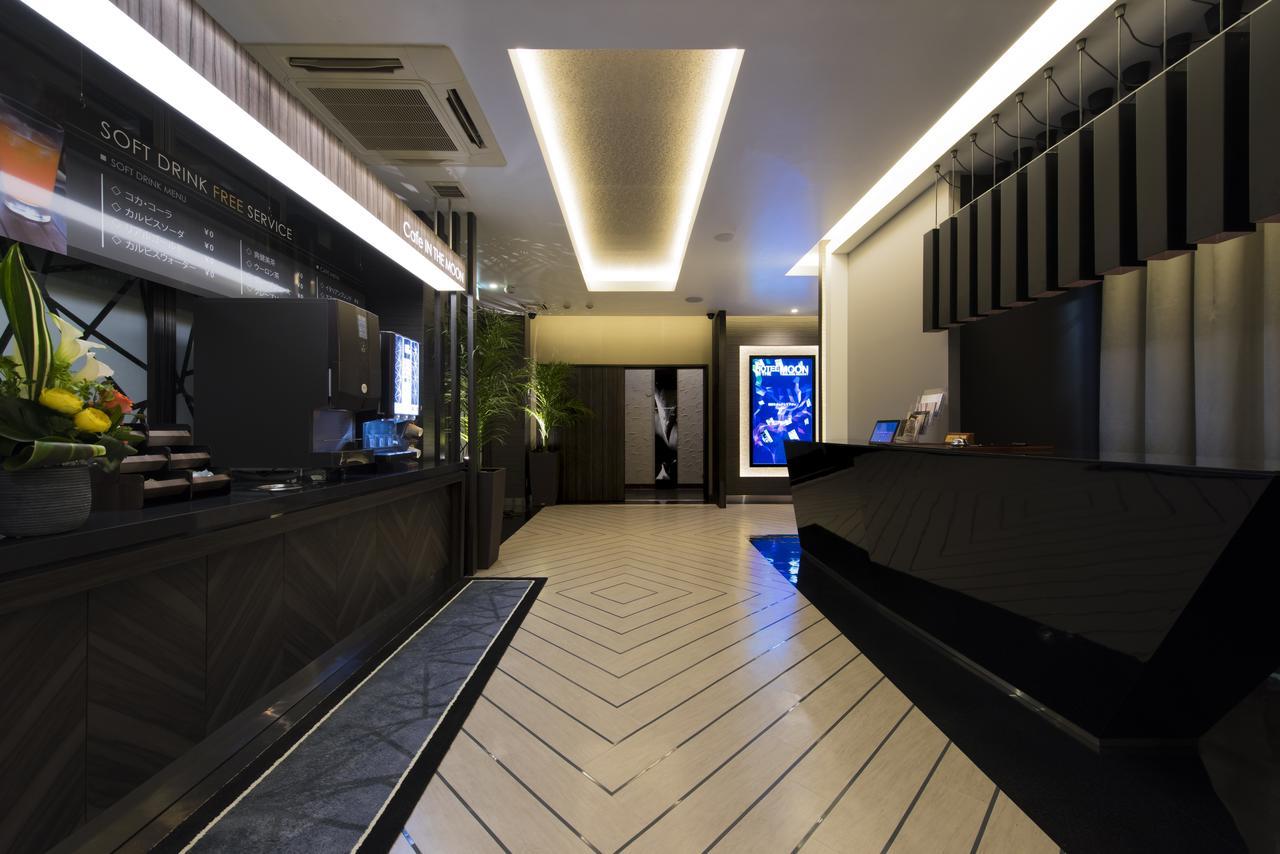 Love hôtel In The Moon (adults Only) 2*