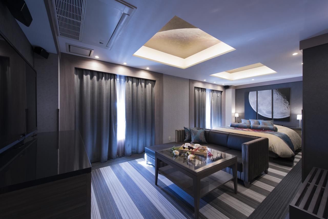 Love hôtel In The Moon (adults Only) 2*